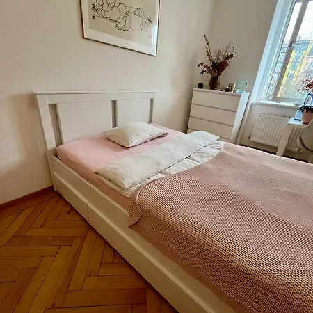 An Der Universitaetsklinik Homestay
